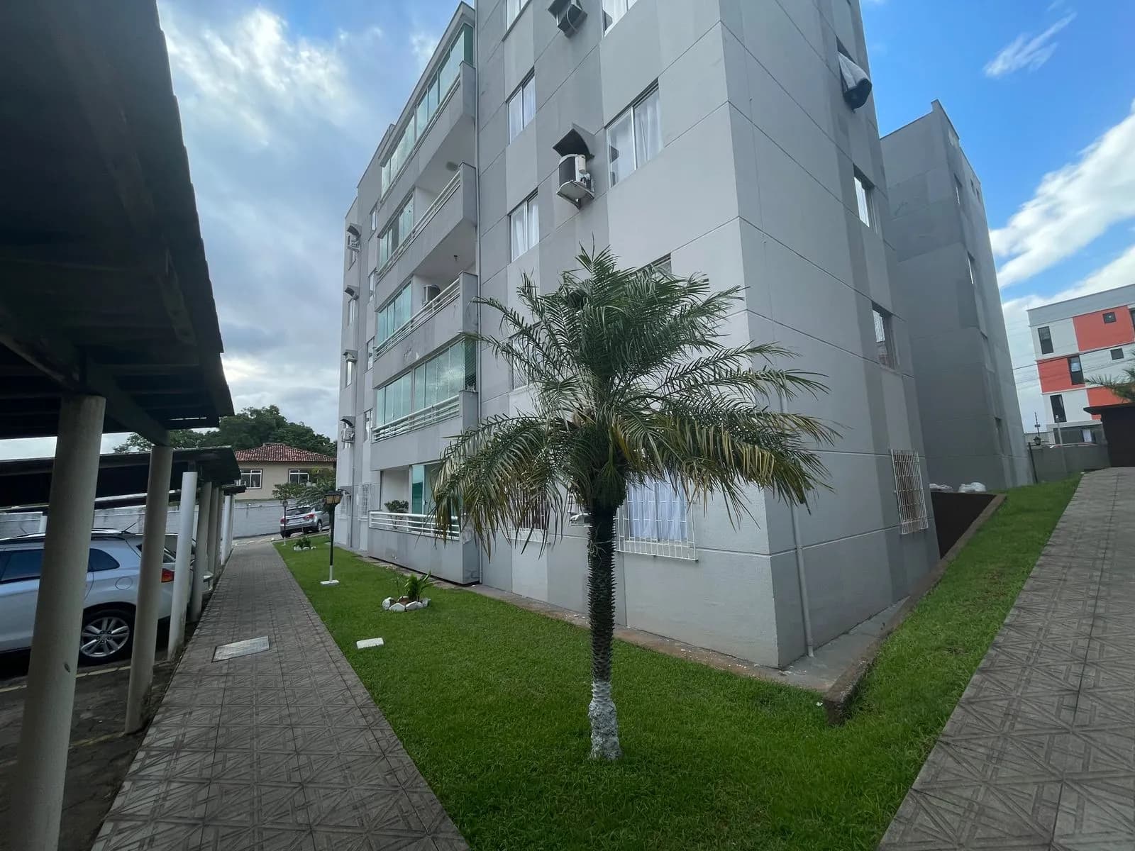 Foto de Apartamento à venda com 3 quartos, 1 vaga, 70m² na Rua São Benedito no Serraria, São José