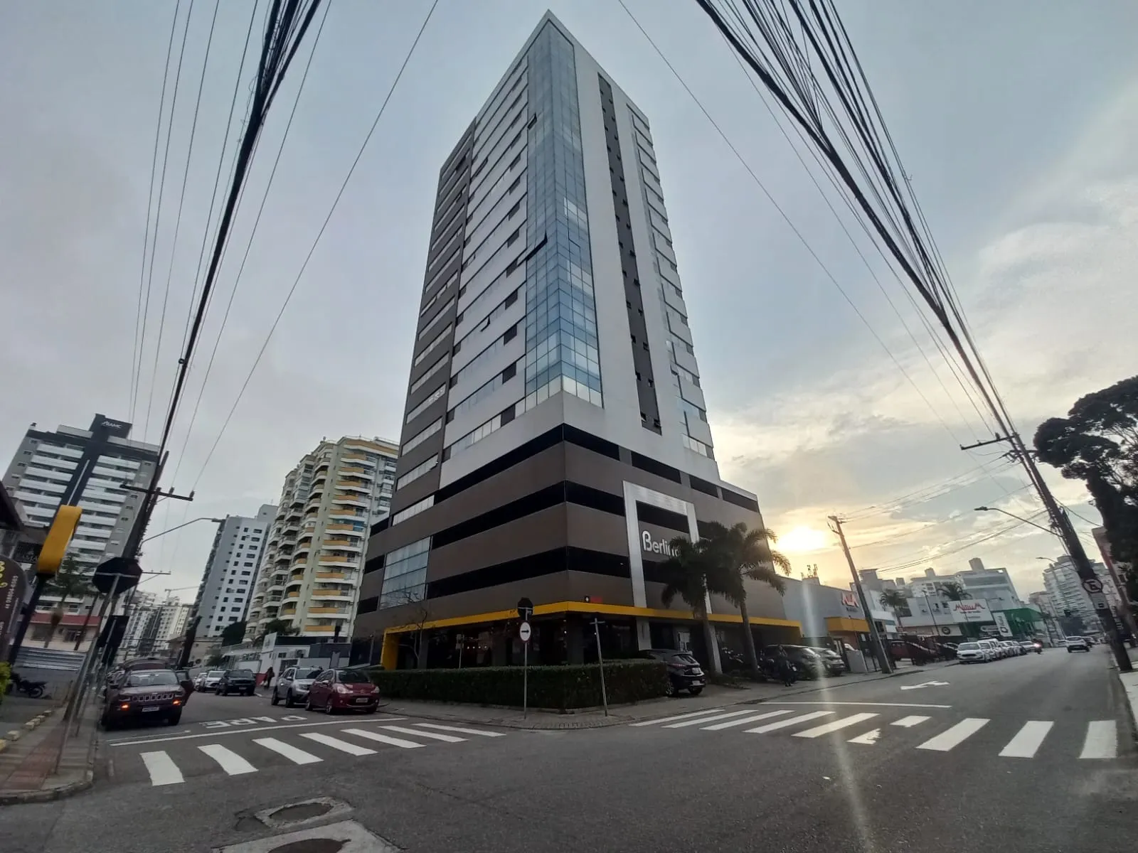 Foto de Sala/Escritório à venda, 27m² na Rua Irmãos Vieira no Campinas, São José