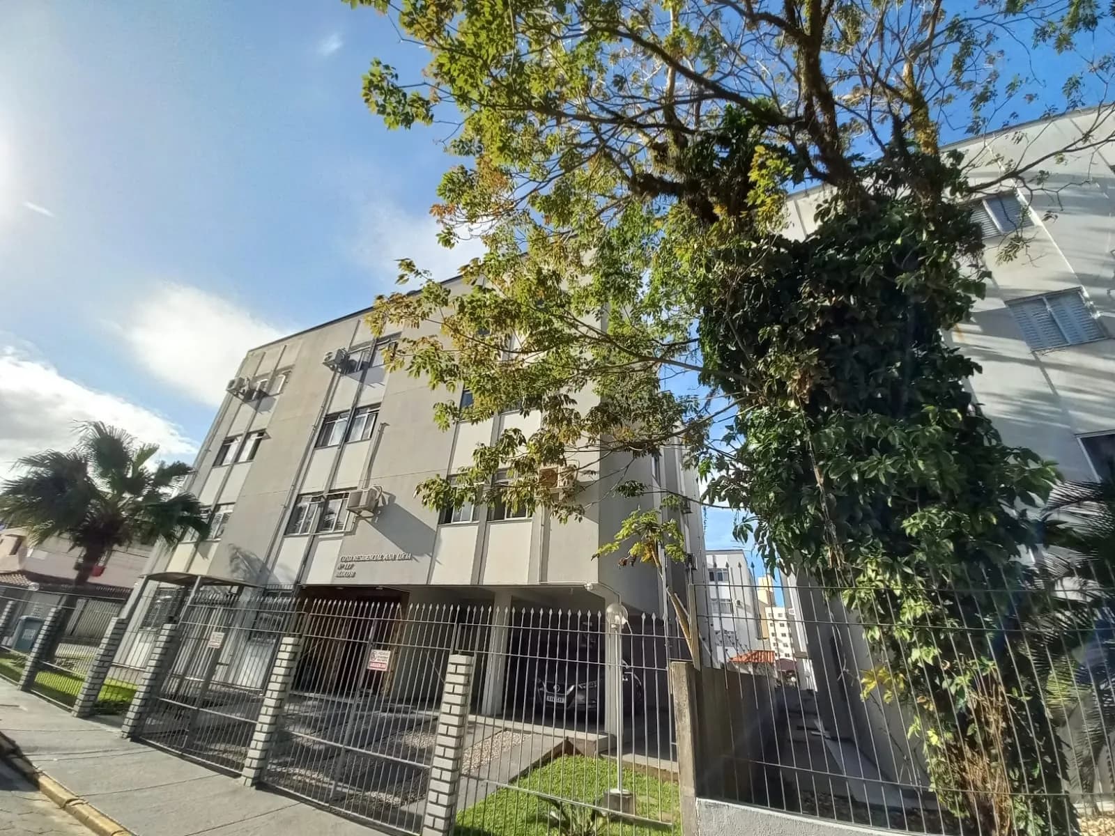 Foto de Apartamento à venda com 3 quartos, 1 vaga, 62m² na Rua João Nilo Morfim no Nossa Senhora do Rosário, São José