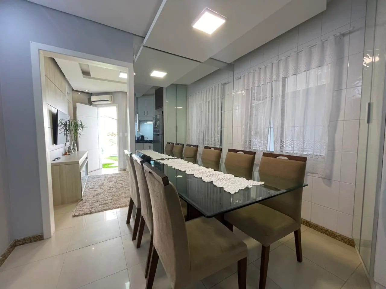 Foto de Casa à venda com 3 quartos, sendo 1 suíte, 2 vagas, 160m² na Rua Flórida no Passa Vinte, Palhoça