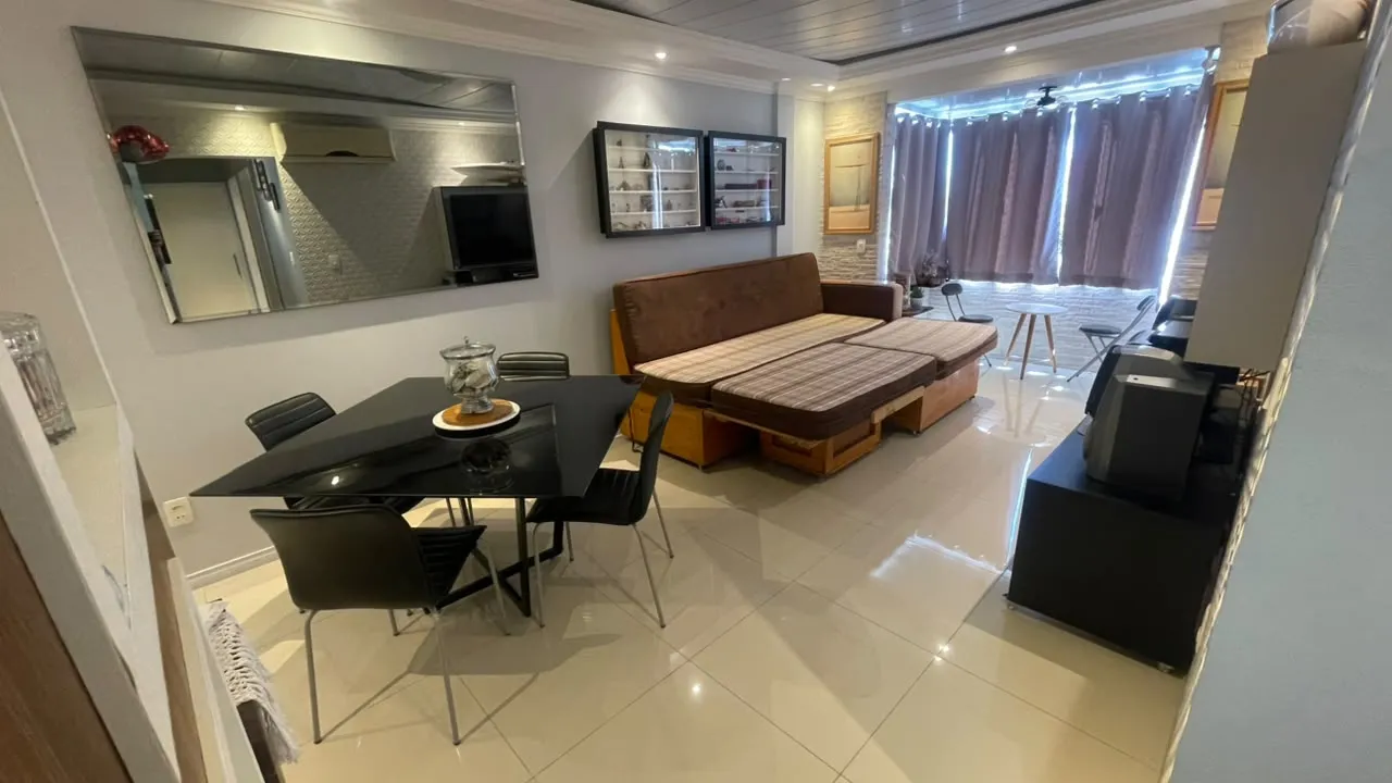 Foto de Apartamento à venda com 3 quartos, 1 vaga, 74m² na Avenida Governador Ivo Silveira no Capoeiras, Florianópolis